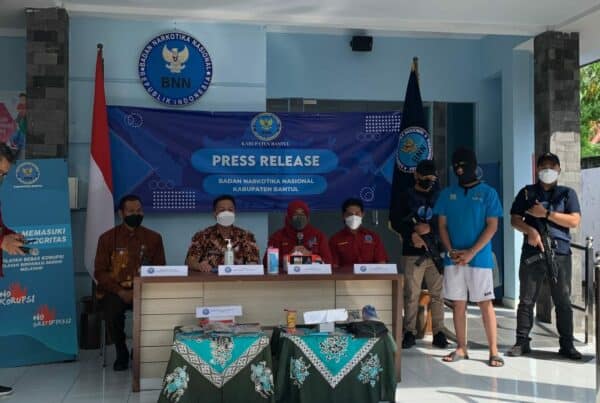 BNNK BANTUL RINGKUS 25 PAKET GANJA MARAK PEREDARAN NARKOBA,BNNK BANTUL RINGKUS PENGEDAR GANJA